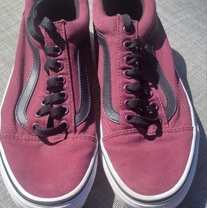 Vans - Burgundy Old Skool